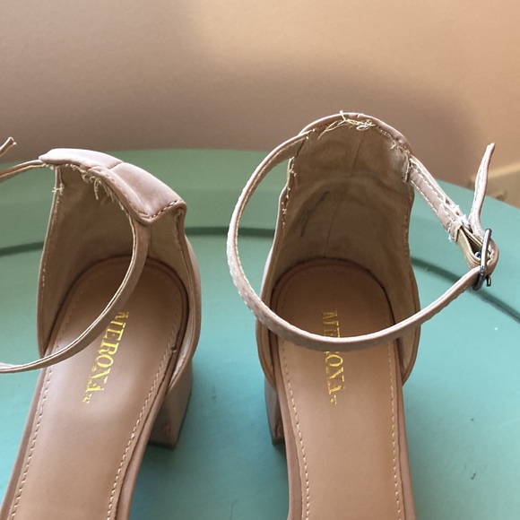 Nude block heel - Picture 2 of 13